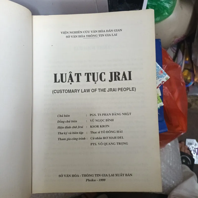 Combo 2c Luật Tục M' Nông và Luật Tục Jrai 1031615