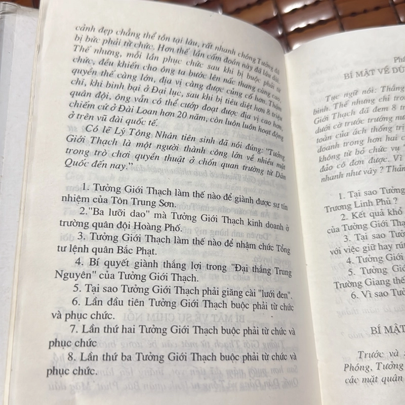 Chìm nổi - sách viết về Tưởng Giới Thạch 530970