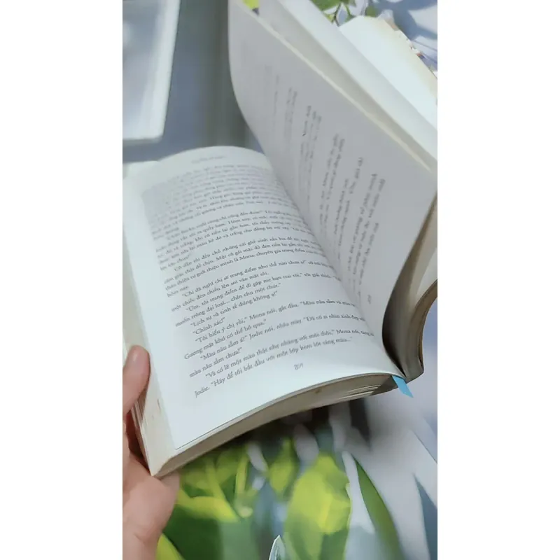 Tín Đồ Shopping Oanh Tạc Manhattan - Sophie Kinsella 744776