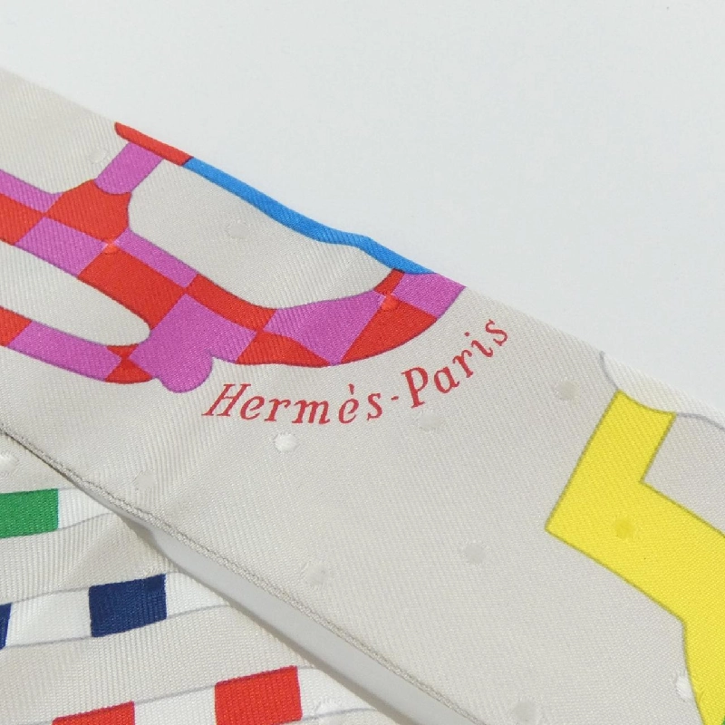 Khăn quàng cổ BOUCLERIE MODERNE của Hermès 063351S 625296