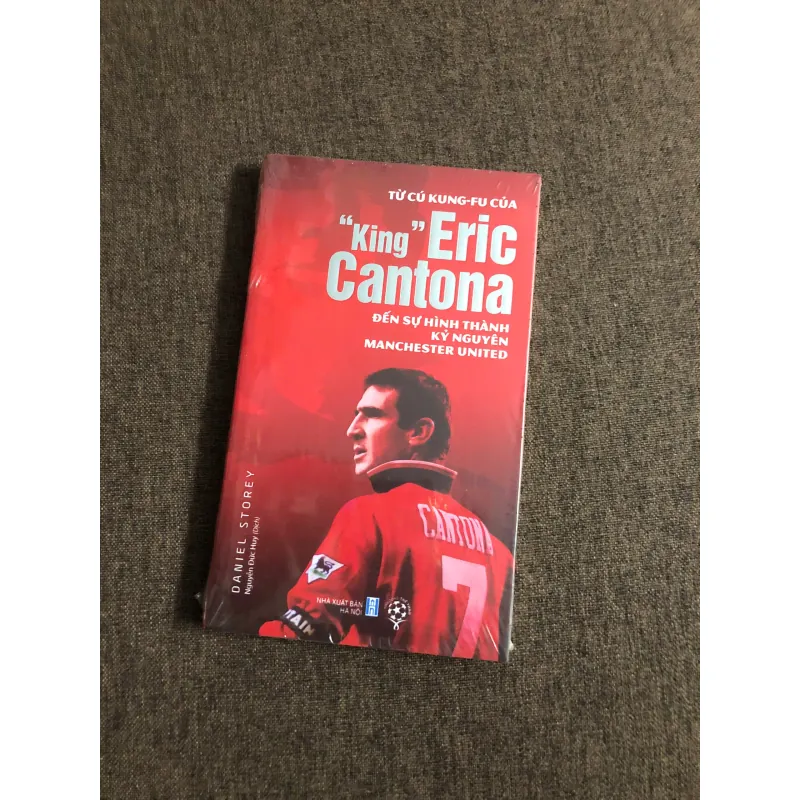 Từ Cú Kung-fu Của "King" Eric Cantona Đến Sự Hình Thành Kỷ Nguyên Manchester United 601041