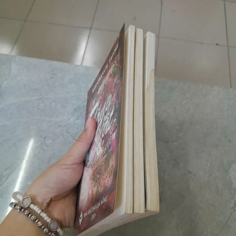 LỜI DÂNG, TÂM TÌNH HIẾN DÂNG, TẶNG VẬT - ĐỖ KHÁNH HOAN DỊCH 784337