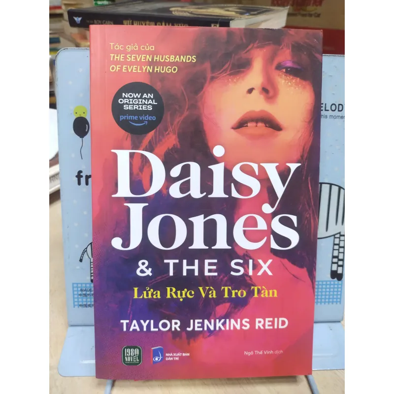 Sách: Rực lửa và tro tàn - TG: Taylor Jenkins Reid (B3) 995161