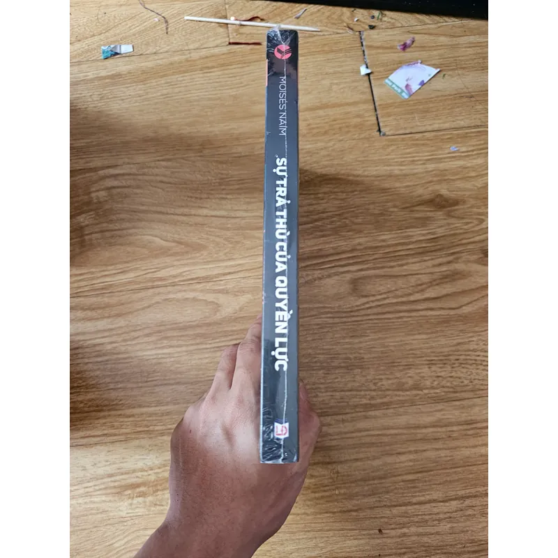 Sự trả thù của quyền lực 
95k 610553