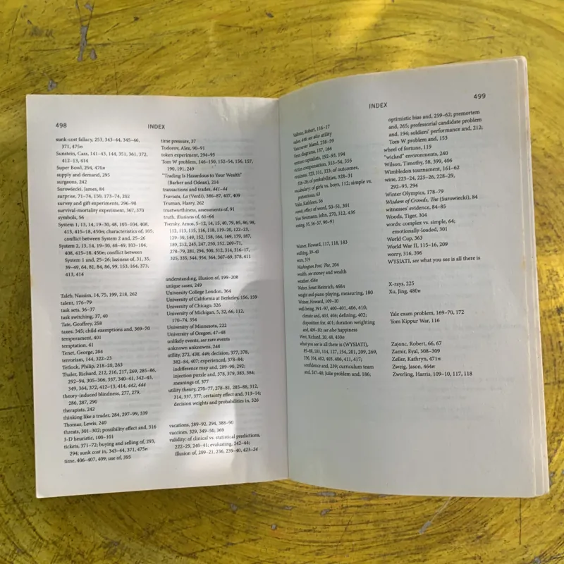 THINKING, FAST AND SLOW - DANIEL KAHNEMAN 1003090