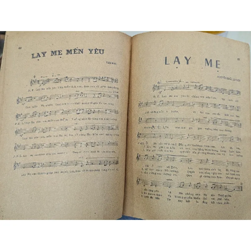 Cung thánh hợp tuyển - Hùng Lân 696028