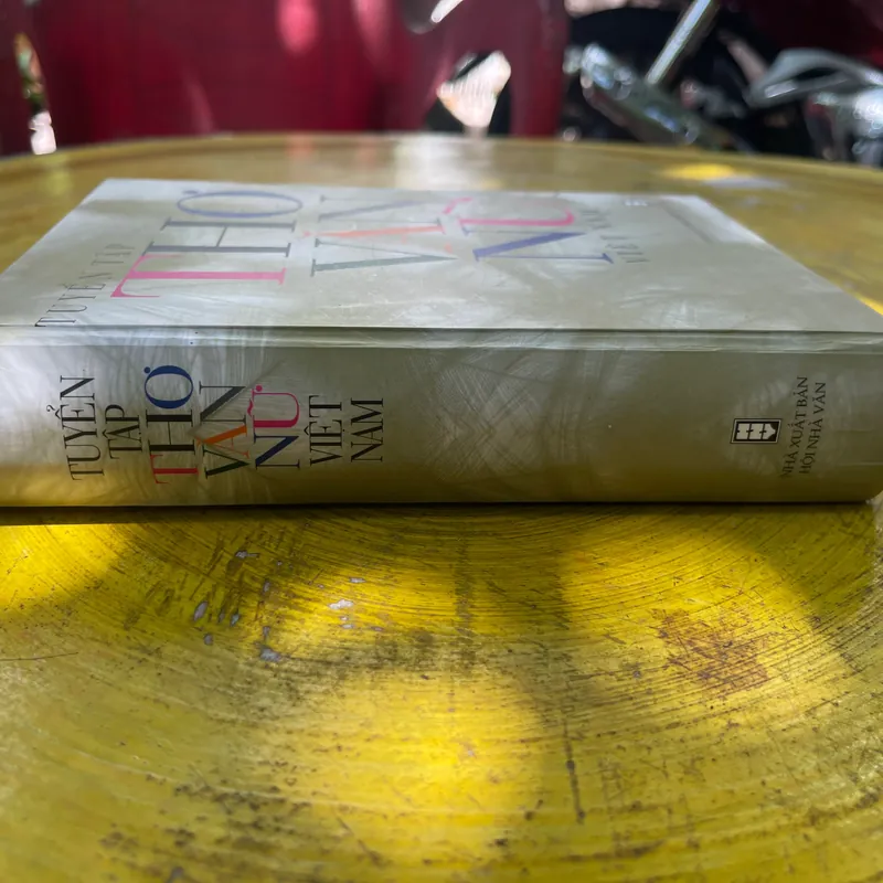 TUYỂN TẬP THƠ VĂN NỮ VIỆT NAM 561897