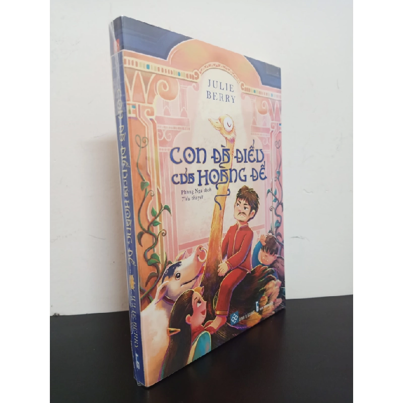 Con Đà Điểu Của Hoàng Đế - Julie Berry New 100% HCM.ASB2802 448490