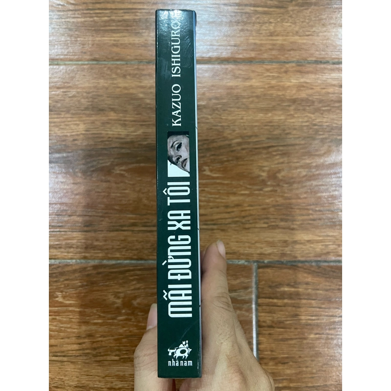 Mãi Đừng Xa Tôi - Kazuo Ishiguro (t4) 531237