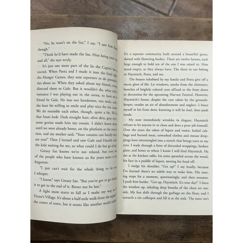 Catching Fire - Suzanne Collins (Hunger Games Series #2) 736197