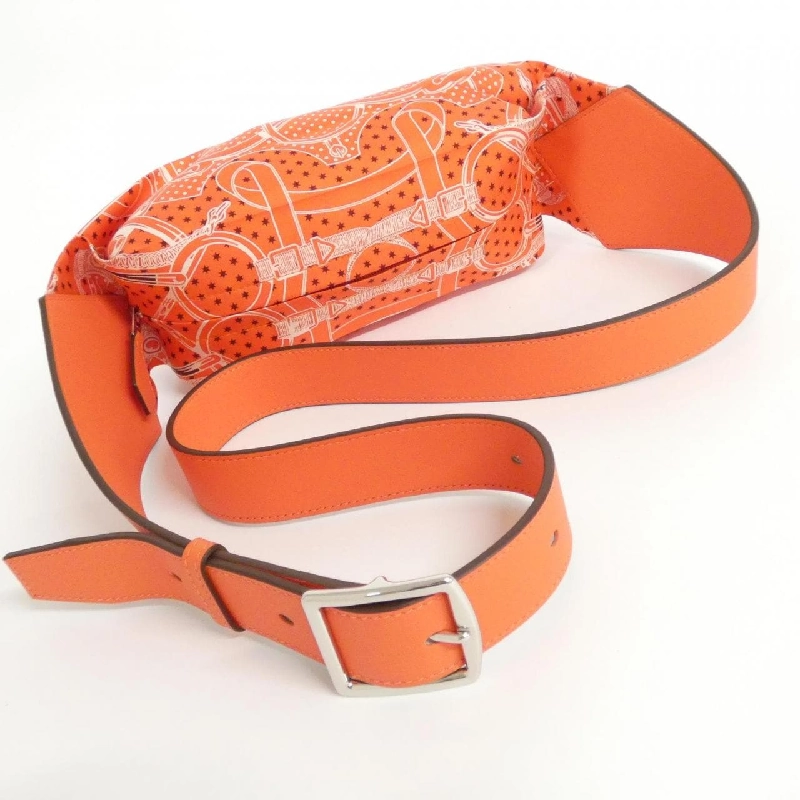 Túi xách vai Hermès EPERON D'OR Banasilk 39cm 085437CK 611542