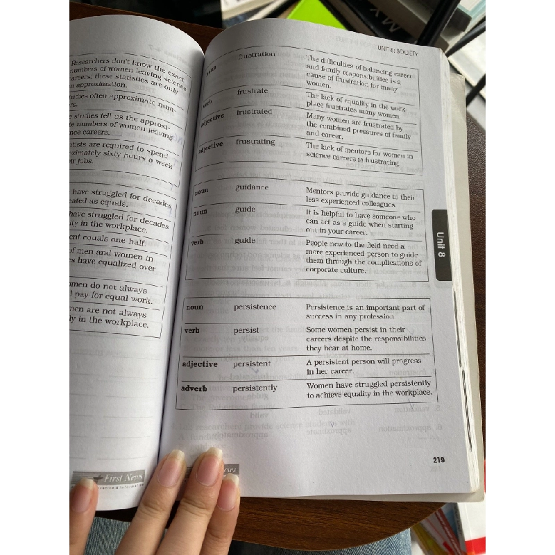 Essential Words For The IELTS - Barron's 537715