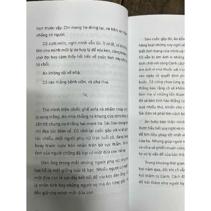 Hạnh phúc tắc đường ở một quãng xa xôi - Hai Mươi 1023051