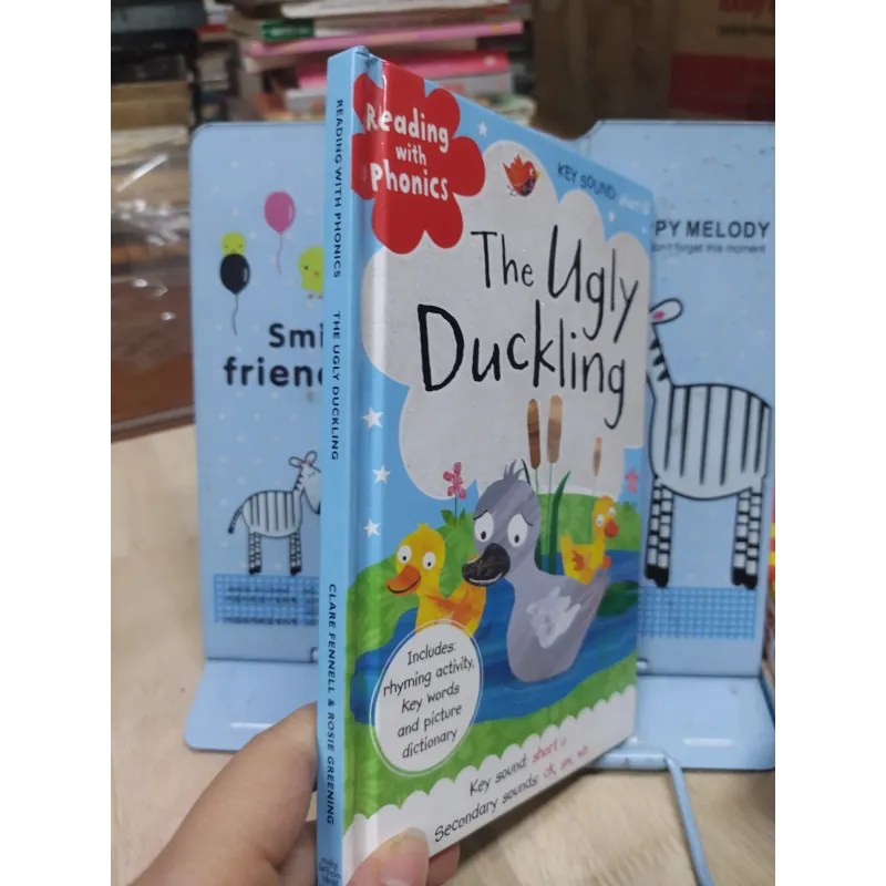 Sách ngoại văn: The Ugly Ducking - TG: Rosie Greening 972047