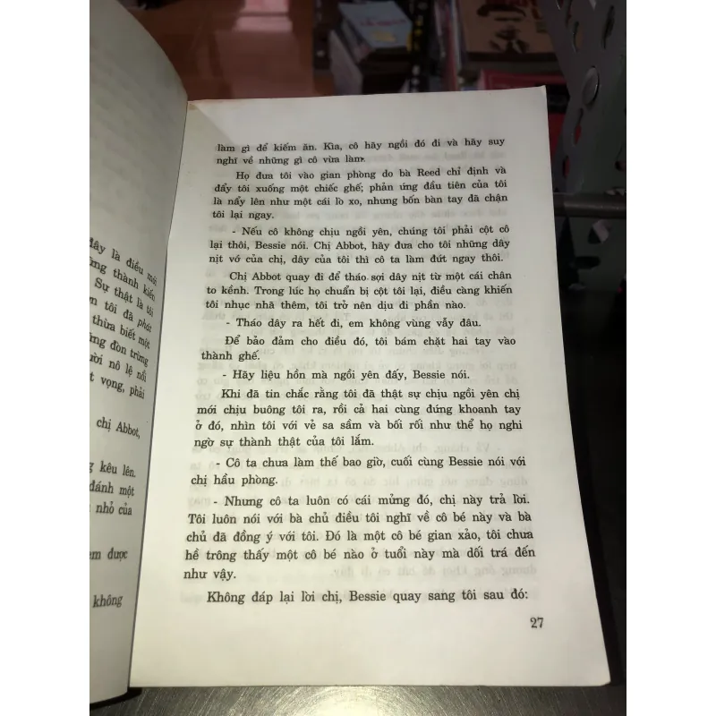 Jane Eyre - Charlotte Bronte 1001674