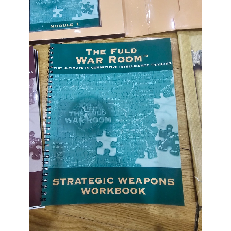 Combo the full war room như hình  497174