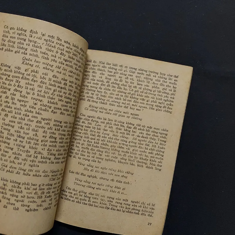 [Sách Cũ Bao Cấp] Tập Thơ Hồ Xuân Hương 716224