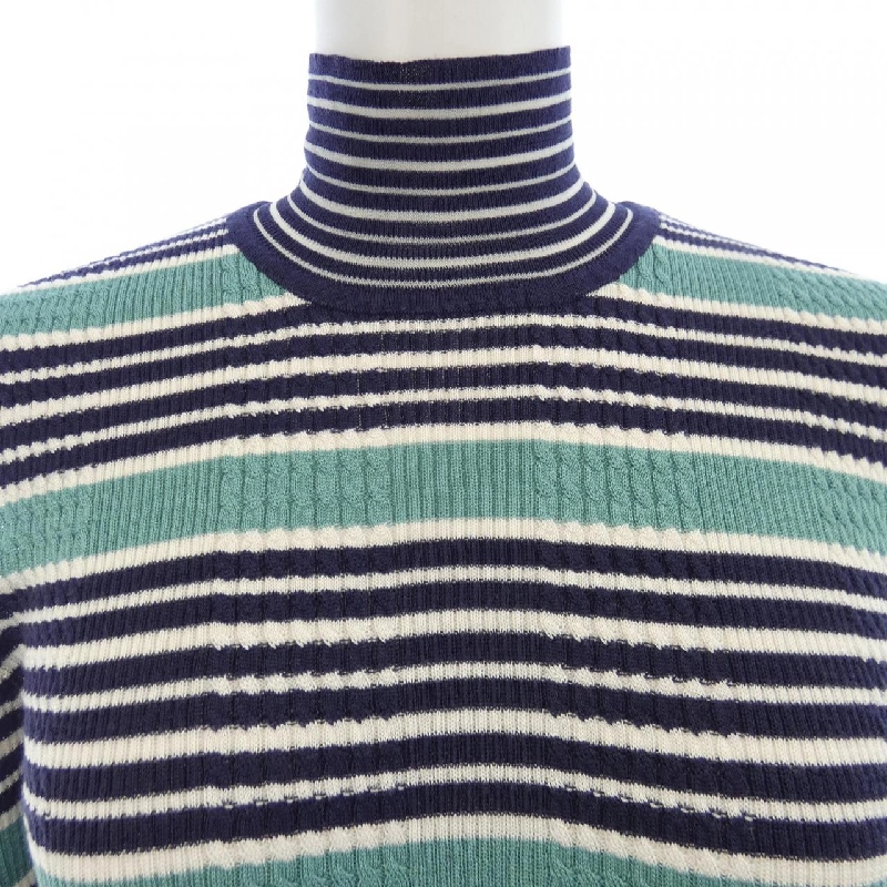 FENDI FZY612 A21J Áo len 629681