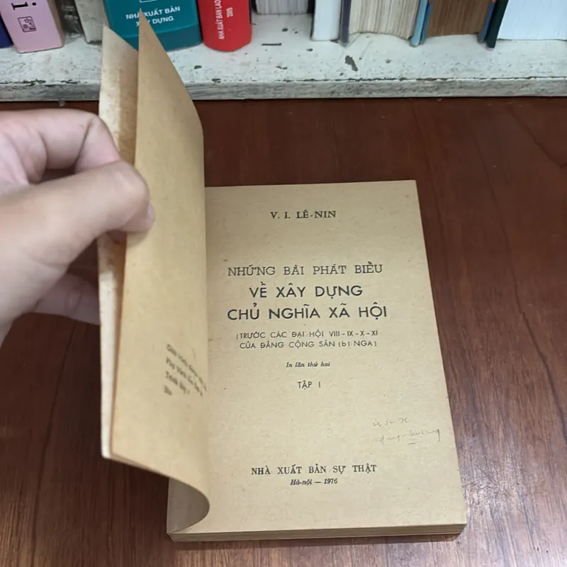 II Sách Xưa: Những Bài Phát Biểu Về Xây Dựng Chủ Nghĩa Xã Hội (Tập 1) - V.I. Lê Nin - 1976 602654
