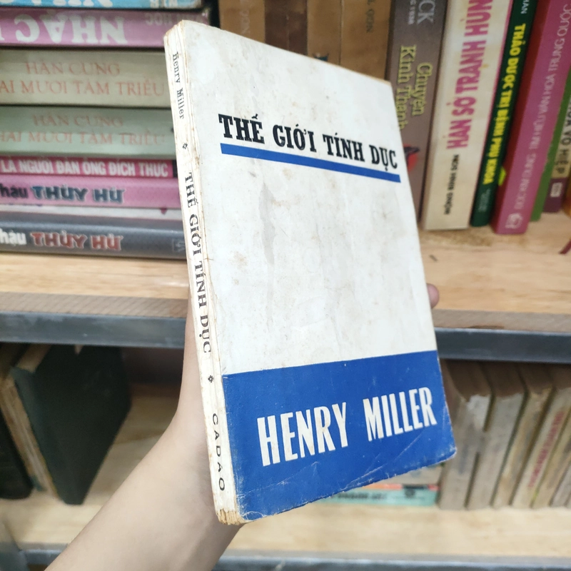 THẾ GIỚI TÍNH DỤC - HENRY MILLER 290487