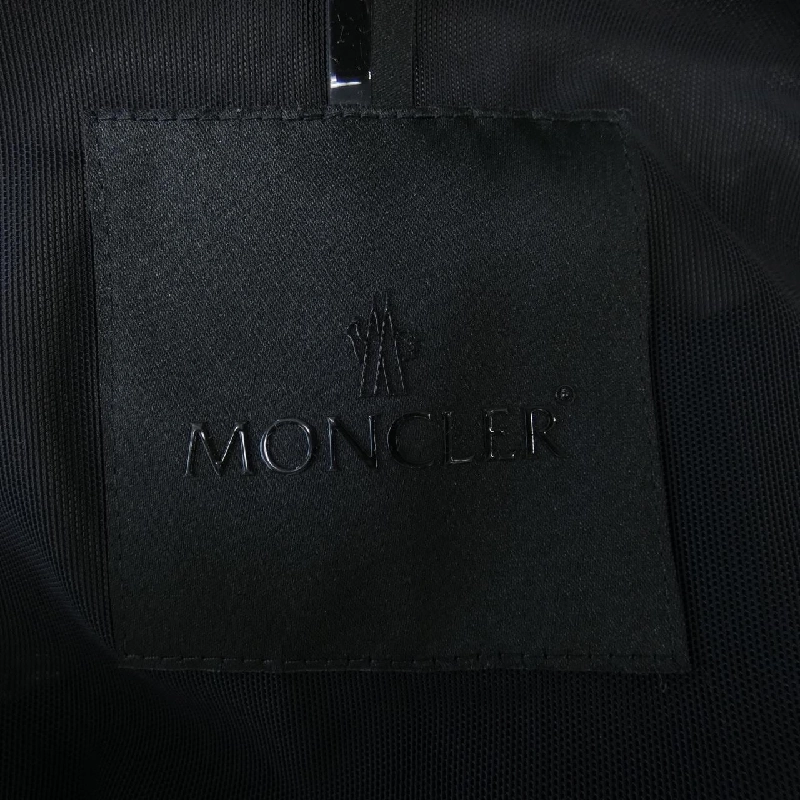 Áo khoác MONCLER PANAT 631674