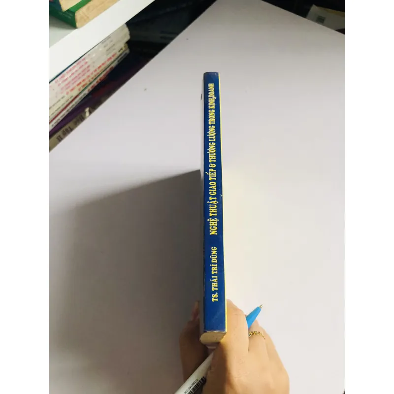 NGHỆ THUẬT GIAO TIẾP VÀ THƯƠNG LƯỢNG TRONG KINH DOANH  602523