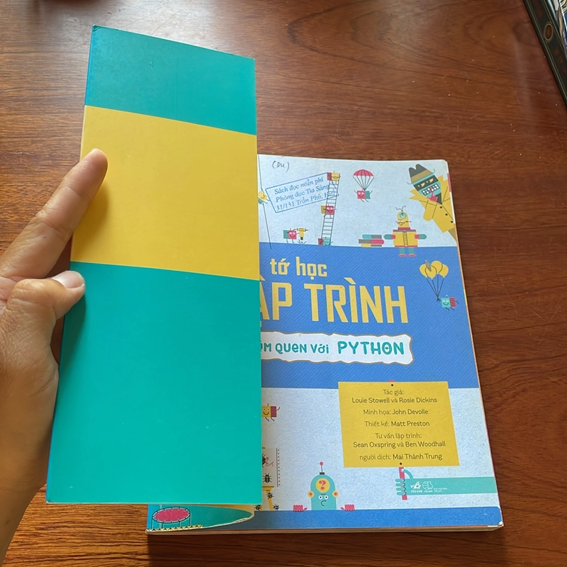II Tựa sách: Tớ Học Lập Trình _ Làm Quen Với Python - Louie Stowell, Rosie Dickins - 2019 499675