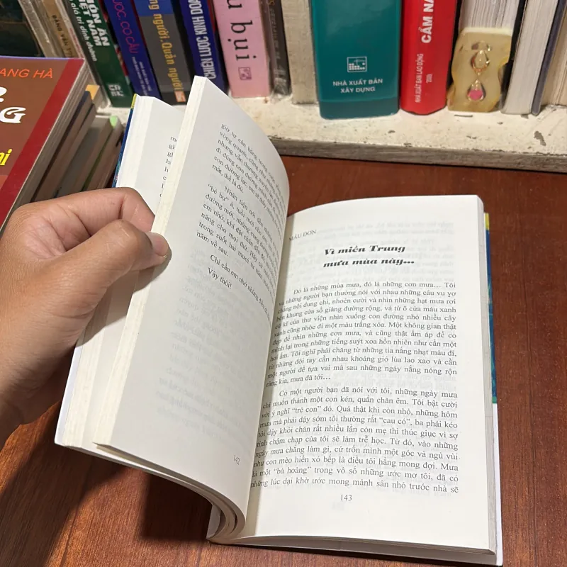 II Văn Học: Gửi Về Miền Trung - Nhiều Tác Giả - 2014 785618