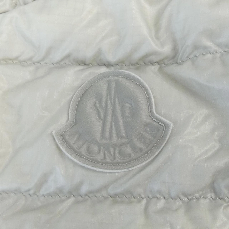 Áo khoác lông vũ MONCLER 639281