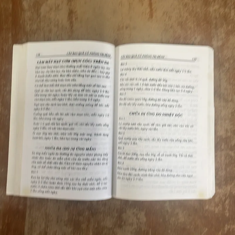 COMBO TỰ CHỮA BỆNH BẰNG CỎ CÂY HOA LÁ & MÓN ĂN BÀI THUỐC HAY CAY RAU QUẢ CỦ 1003317