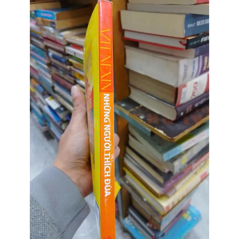 sách Những người thích đùa  (B1) 701608