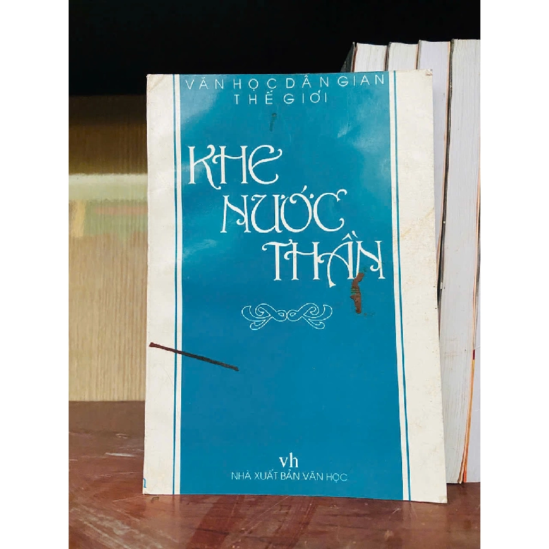 Khe nước thần Văn học nước ngoài VAVO2702 Rebooks.vn 945931