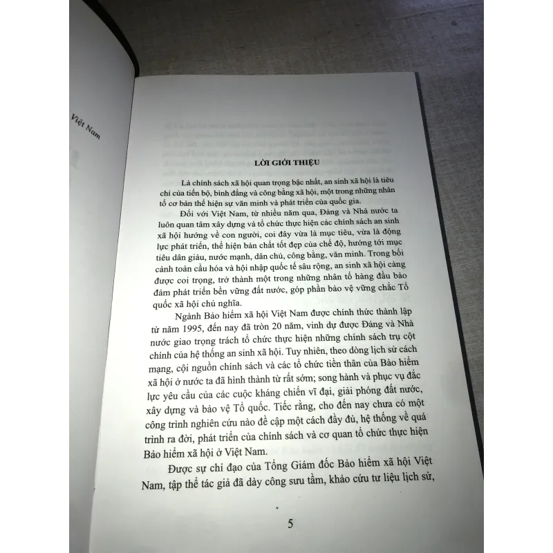 Đổi mới & phát triển bảo hiểm xã hội ở Việt Nam 779594