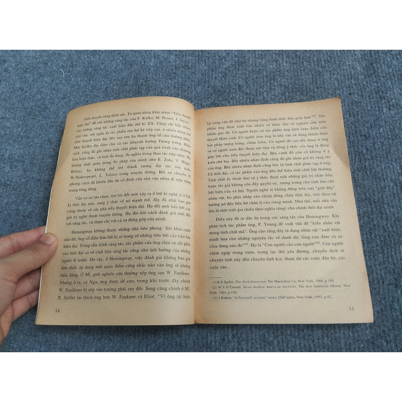 ERNEST HEMINGWAY NÚI BĂNG VÀ HIỆP SĨ - LÊ HUY BẮC 472257