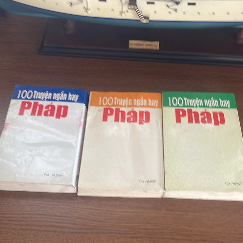 Trọn bộ 100 truyện ngắn hay Pháp 530785