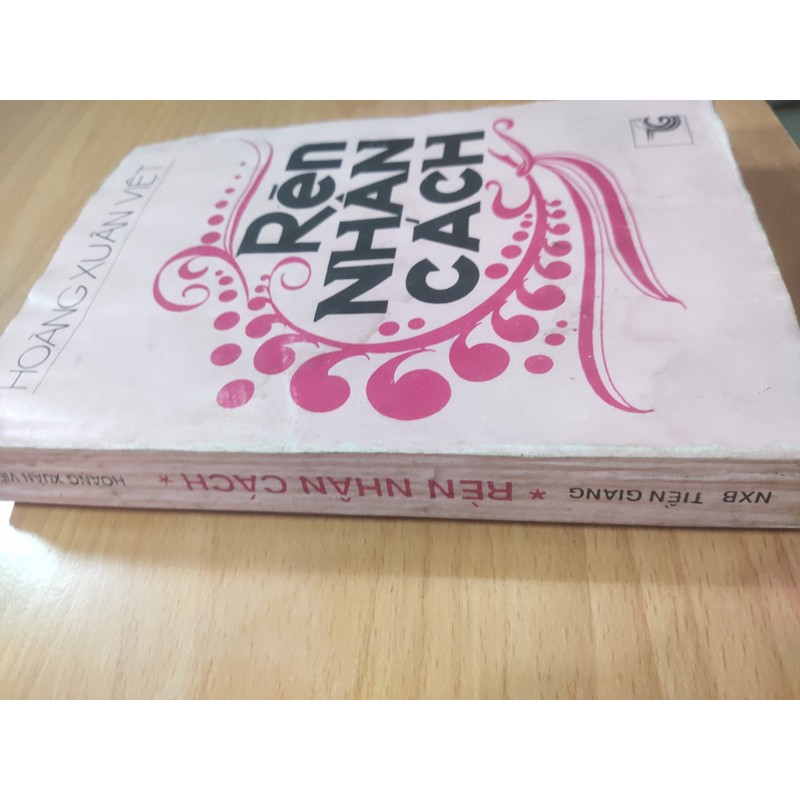 Rèn nhân cách- Hoàng Xuân Việt 72080
