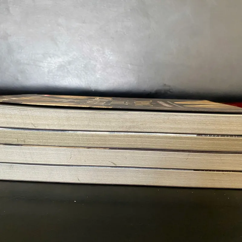 Móng vuốt quạ đen  571173