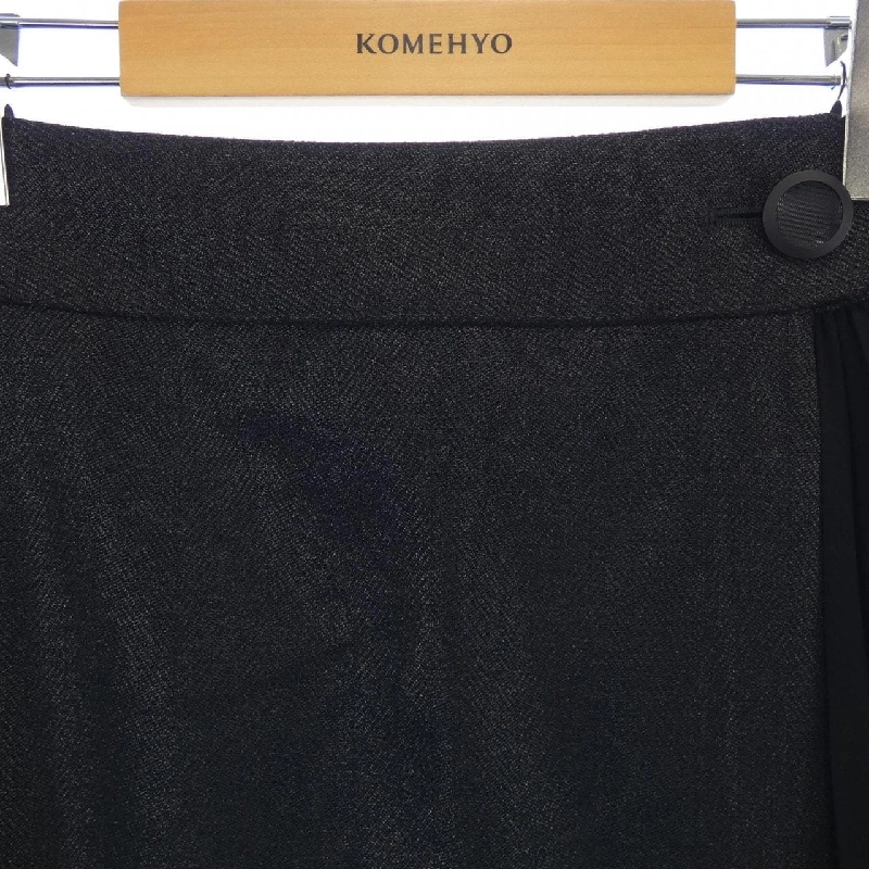 Chân váy TAE ASHIDA - Hàng hiệu Authentic 820702