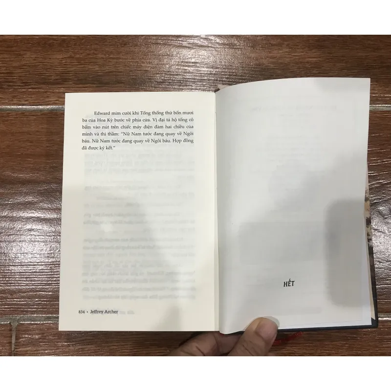 Đứa Con Gái Hoang Đàng - Hai Số Phận Phần II - Jeffrey Archer (c) 722759