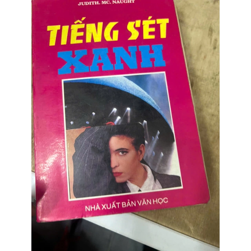 Tiếng sét xanh .24 338126