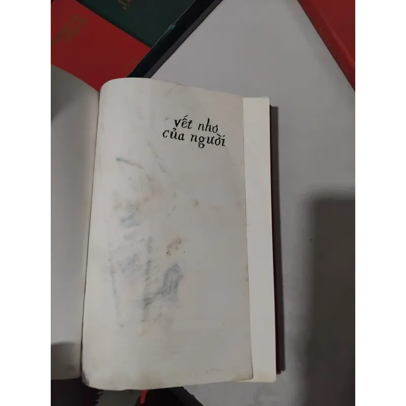 Vết nhơ của người tiểu thuyết của Philip Roth  936592