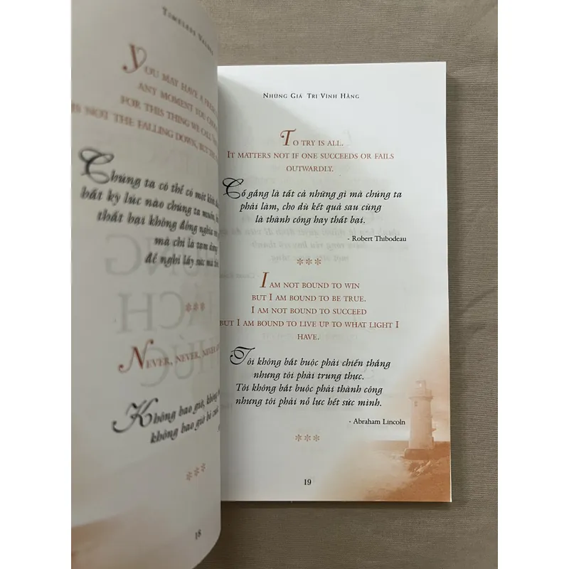 COMBO 3 CUỐN FIRST NEWS SONG NGỮ ANH-VIỆT 604352