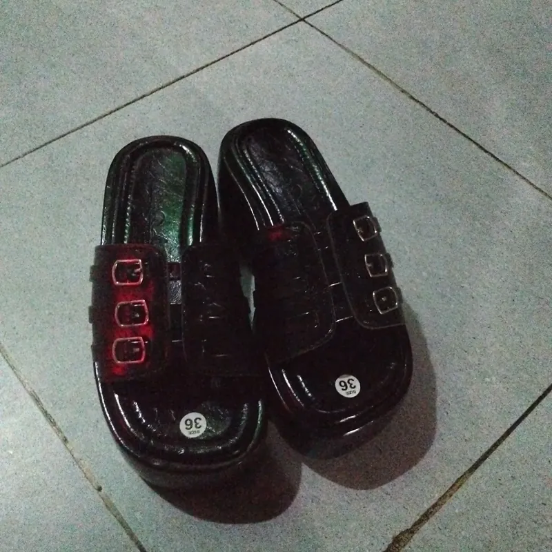 Tiếng Anh nên mình k biết đọc ghi gọn là Việt Nam  706425