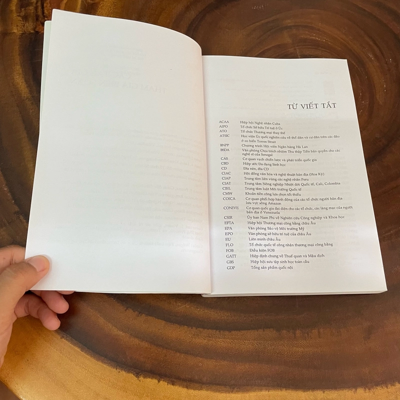 II Tựa sách: Kiến Thức Của Người Nghèo - J. MICHAEL FINGER & PHILIP SCHULER - 2004 452314