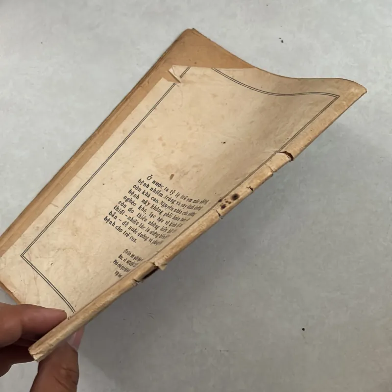 Làm thế nào nuôi con khoẻ mạnh - Trần Bá Thoại - 1989s 1022415