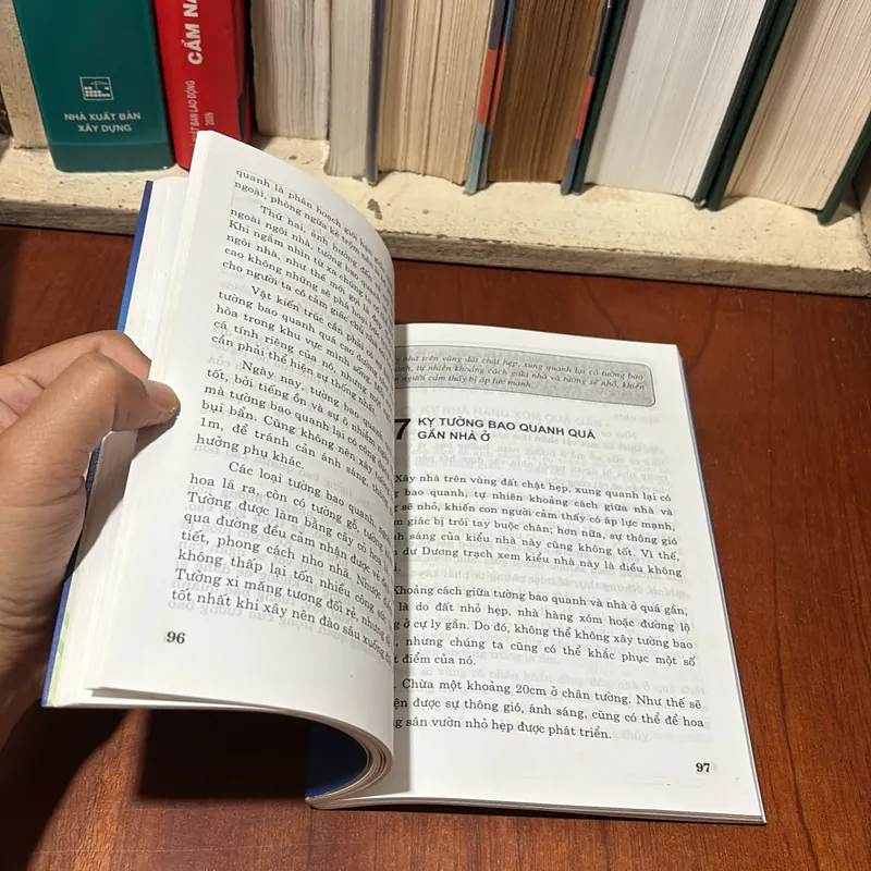 II Sách Phong Thuỷ: 100 Điều Kiêng Kỵ Trong Phong Thuỷ Nhà Cửa - Nhan Thuỷ Tiên - 2007 723320