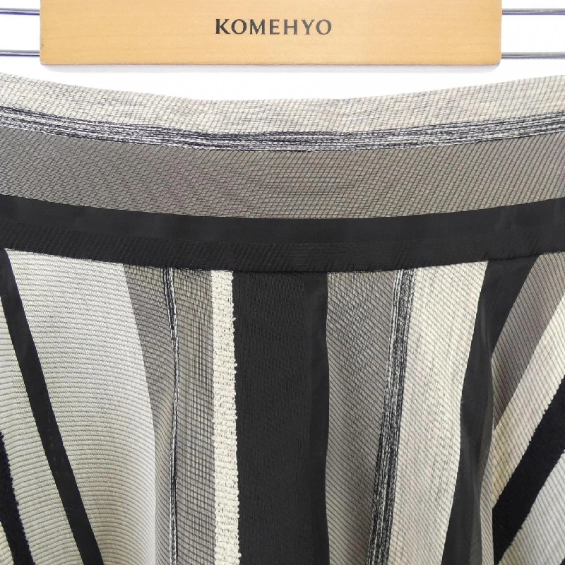 EPOCA Skirt - Hàng hiệu Authentic 811703