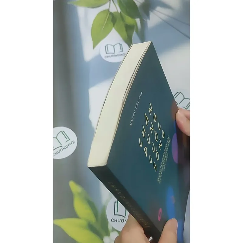 Chân dung cuộc sống - Những tác phẩm được giải tạp chí nhà văn & cuộc sống 688586