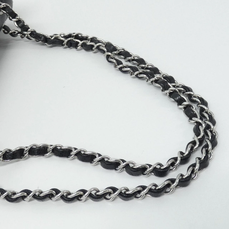 Túi xách chéo Chanel 1112 613319