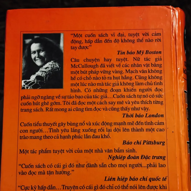 Tiếng chim hót trong bụi mận gai 756482